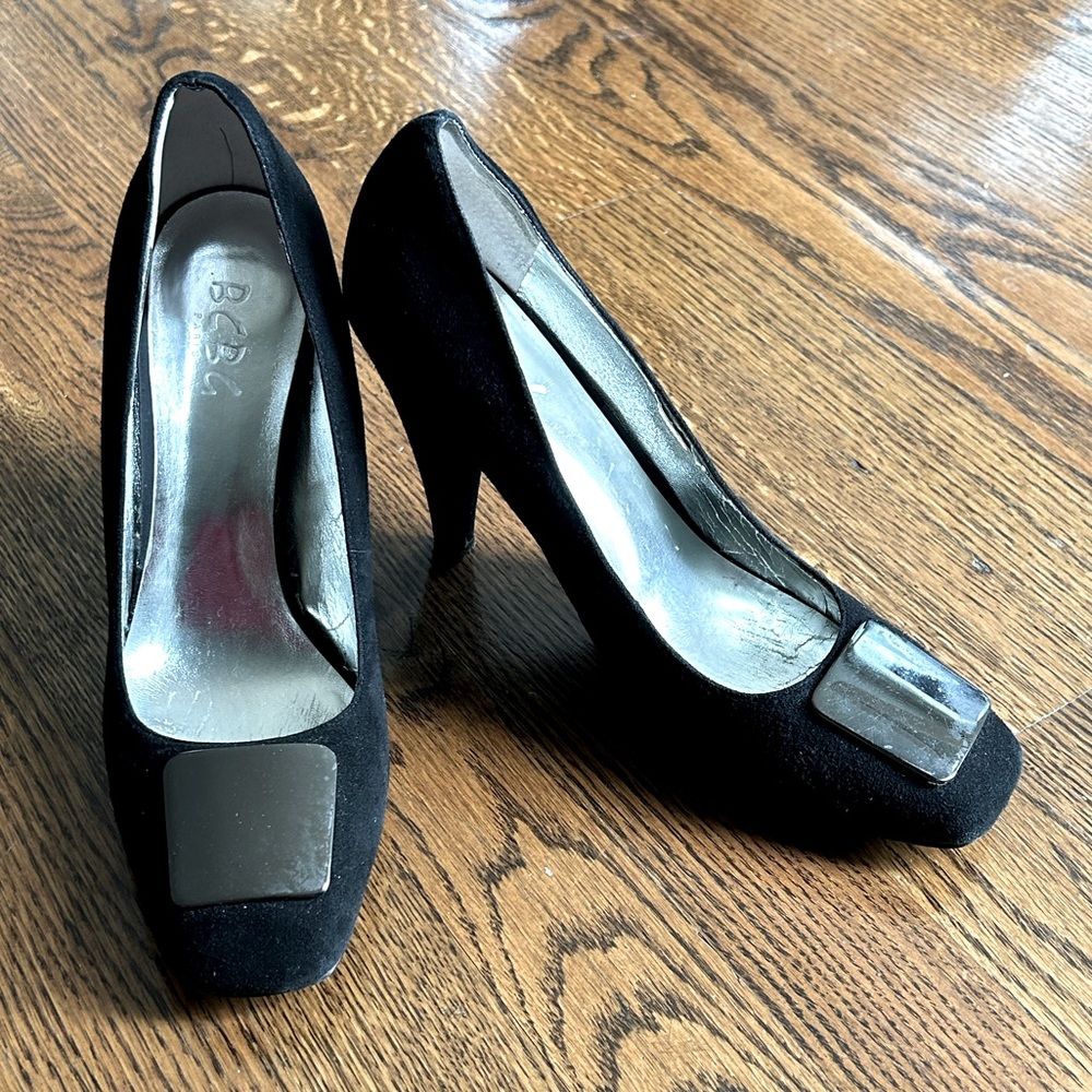 BCBG Paris Suede Leather Heel Pumps Black